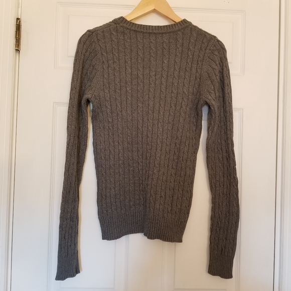 Croft & Barrow womens charcoal gray cableknit sweater. Size Small - Picture 2 of 6